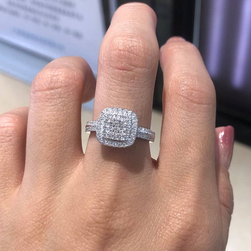 简约Women's RingS925银镀白金定制选款副石Moissanite0.61ct